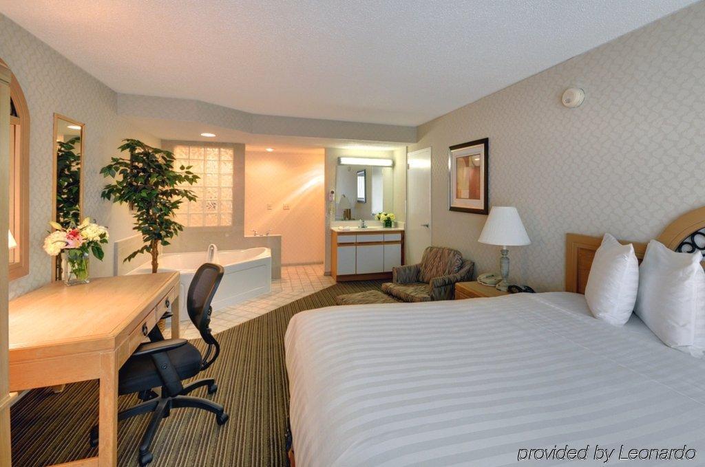 Red Roof Inn & Suites Dekalb Habitación foto