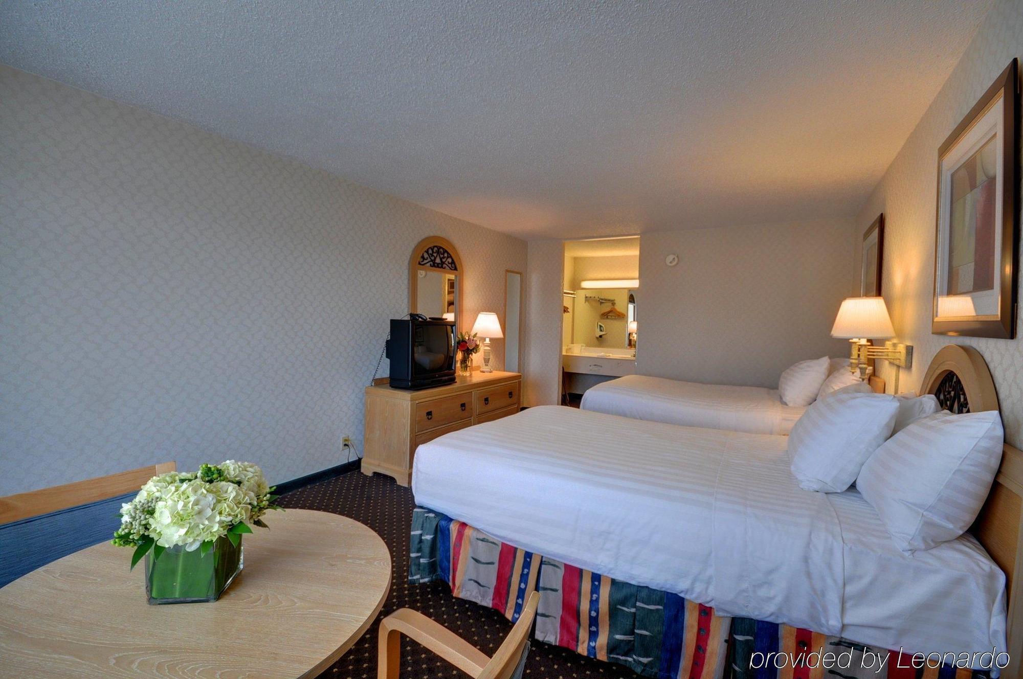 Red Roof Inn & Suites Dekalb Habitación foto